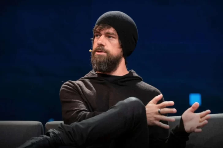 El CEO de Twitter subasta su primer tuit en 2,5 millones de dólares