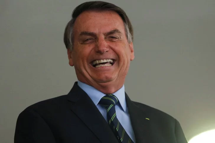 Bolsonaro se burló de Alberto Fernández en Twitter por las nuevas restricciones