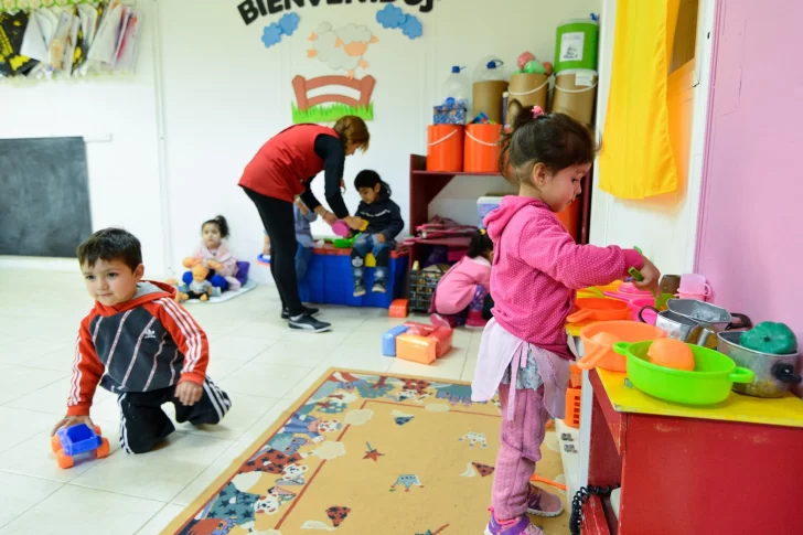 Buscan que vuelvan a funcionar los jardines maternales para niños que sus padres trabajen