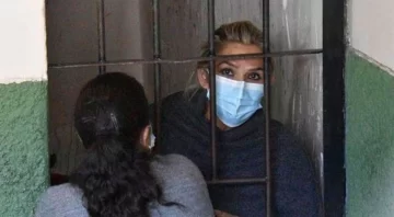 La expresidenta Áñez está estable luego de autolesionarse La expresidenta Áñez está estable luego de autolesionarse