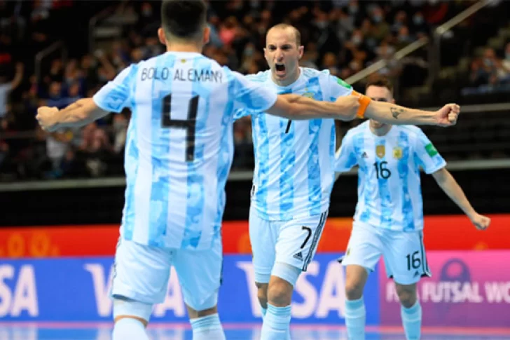 Argentina derrotó por penales a Rusia y jugará frente a Brasil en la semifinal
