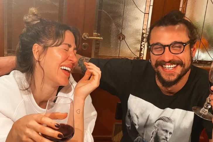 Jimena Barón, con transparencias extremas y pose al límite