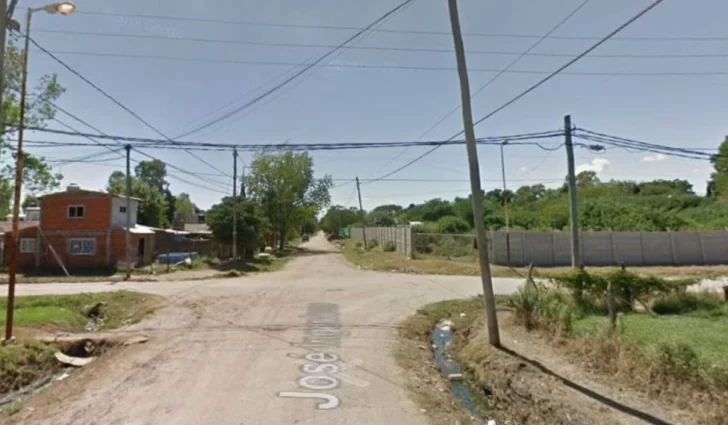 Quisieron robarle el auto, se enfrentó con los ladrones y lo fusilaron Quisieron robarle el auto, se enfrentó con los ladrones y lo fusilaron