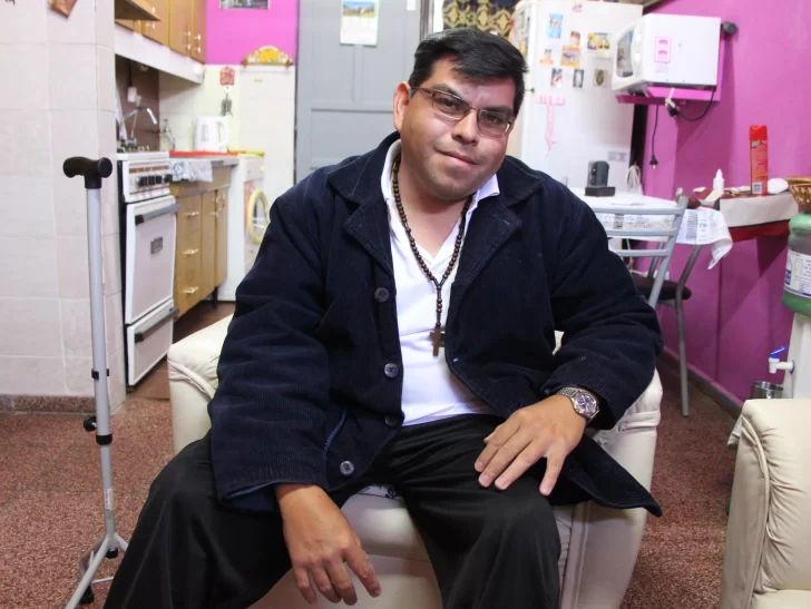 El milagro del padre Darío: a 24 años del día en que Jorge dejó su silla de ruedas para siempre El milagro del padre Darío: a 24 años del día en que Jorge dejó su silla de ruedas para siempre