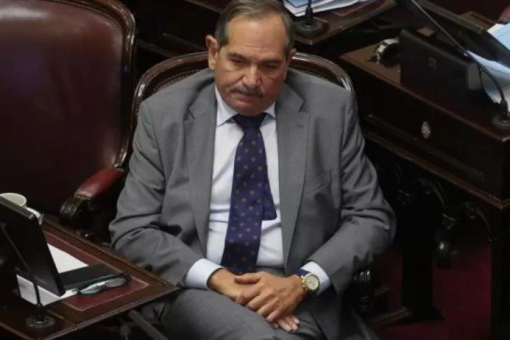 Tras un desmayo internaron al senador José Alperovich