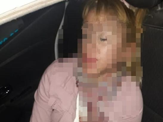 Escándalo en un hotel alojamiento con una mujer que iba con dos hombres