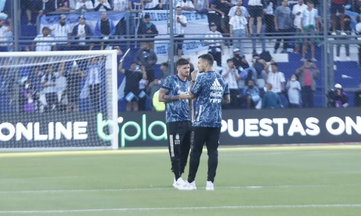 De Paul y Paredes entraron al campo y estalló el Bicentenario: “Dale campeón… dale campeón” De Paul y Paredes entraron al campo y estalló el Bicentenario: “Dale campeón… dale campeón”