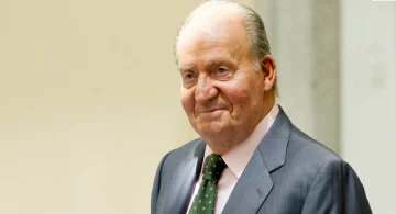 Escándalo de corrupción envuelve al rey emérito Juan Carlos I que se va de España Escándalo de corrupción envuelve al rey emérito Juan Carlos I que se va de España