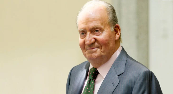Escándalo de corrupción envuelve al rey emérito Juan Carlos I que se va de España Escándalo de corrupción envuelve al rey emérito Juan Carlos I que se va de España
