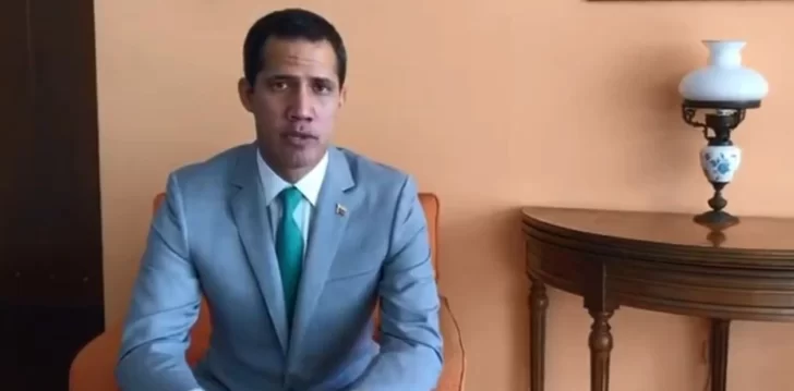 Guaidó grabó un video desde la embajada argentina en Venezuela para agradecerle a Macri