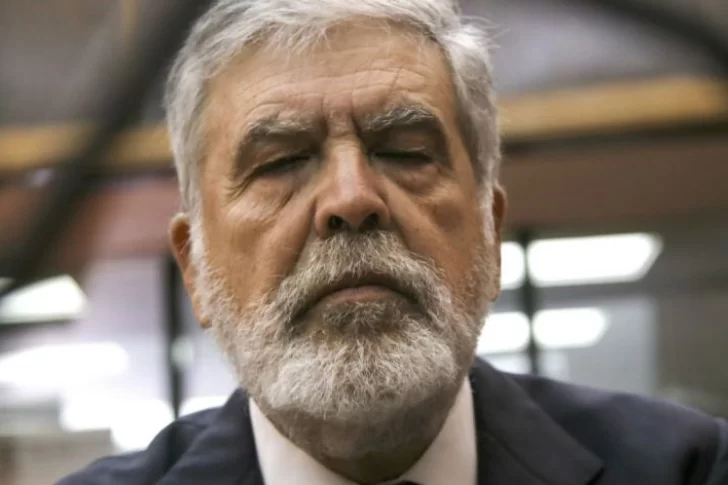 Confirmaron un embargo millonario contra Julio De Vido