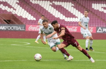 Lanús empató con Sarmiento y puso en jaque la punta Lanús empató con Sarmiento y puso en jaque la punta