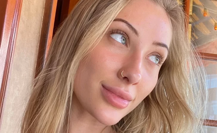 Vende fotos desnuda para ayudar a combatir el fuego en Australia Vende fotos desnuda para ayudar a combatir el fuego en Australia