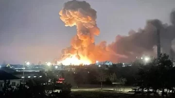 Ucrania afirma que derribó 5 aviones y Rusia, que destruyó las defensas antiaéreas Ucrania afirma que derribó 5 aviones y Rusia, que destruyó las defensas antiaéreas