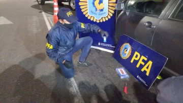 Secuestran cocaína de máxima pureza valuada en poco más de $2 millones con un mensaje cifrado Secuestran cocaína de máxima pureza valuada en poco más de $2 millones con un mensaje cifrado