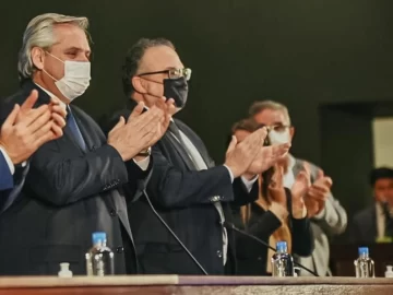 Un día después de estar en San Juan, Matías Kulfas confirmó que se contagió de coronavirus Un día después de estar en San Juan, Matías Kulfas confirmó que se contagió de coronavirus