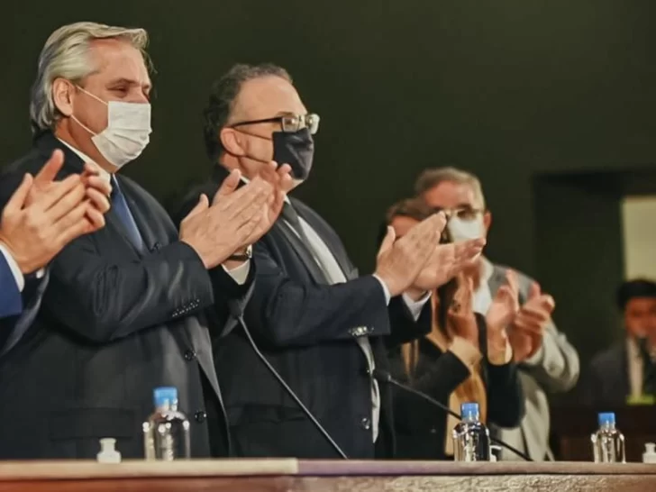 Un día después de estar en San Juan, Matías Kulfas confirmó que se contagió de coronavirus Un día después de estar en San Juan, Matías Kulfas confirmó que se contagió de coronavirus