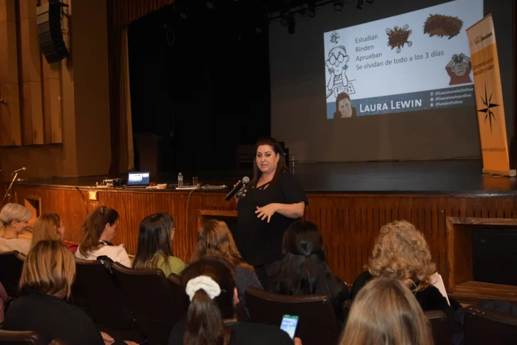 “Estamos enseñando para un mundo que ya no existe” “Estamos enseñando para un mundo que ya no existe”