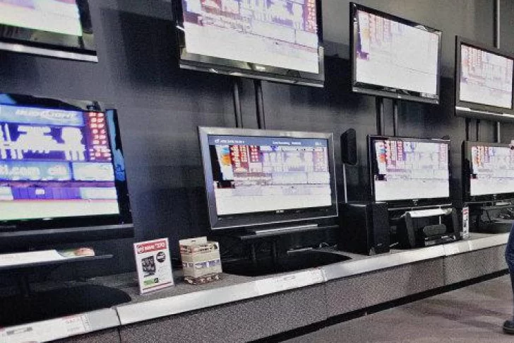 Autorizan la venta de productos electrónicos mediante delivery