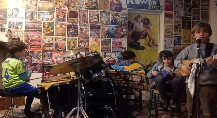 Los peques salen a rockearla Los peques salen a rockearla