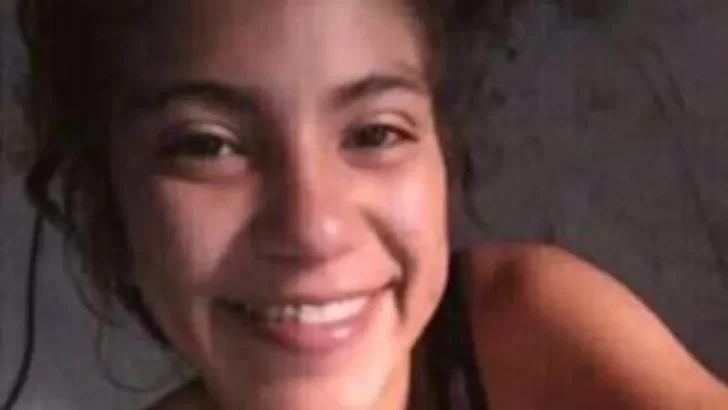 Hallan estrangulada a una joven de 18 años que estaba desaparecida en Chaco Hallan estrangulada a una joven de 18 años que estaba desaparecida en Chaco