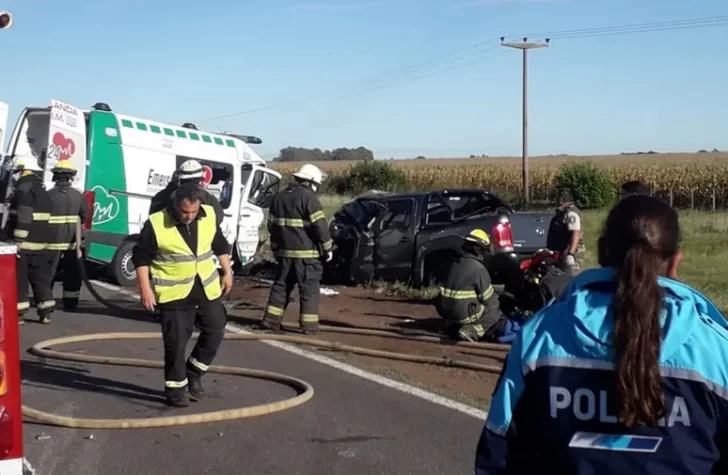 Siete muertos, el saldo de un terrible choque frontal Siete muertos, el saldo de un terrible choque frontal