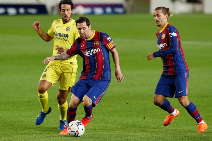 Messi falló un penal, pero un gol en el último minuto de Mbappé dio la victoria a los parisinos