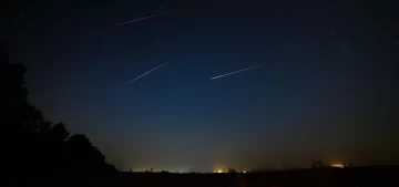 Una lluvia de meteoros alcanzará su apogeo esta noche y mañana: ¿dónde y cómo verla? Una lluvia de meteoros alcanzará su apogeo esta noche y mañana: ¿dónde y cómo verla?