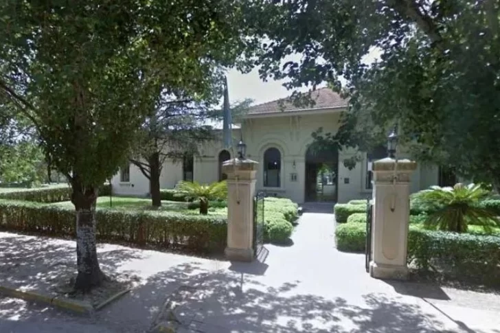 Cincuenta aislados por una mujer con Covid-19 que fue al velorio de su nieto