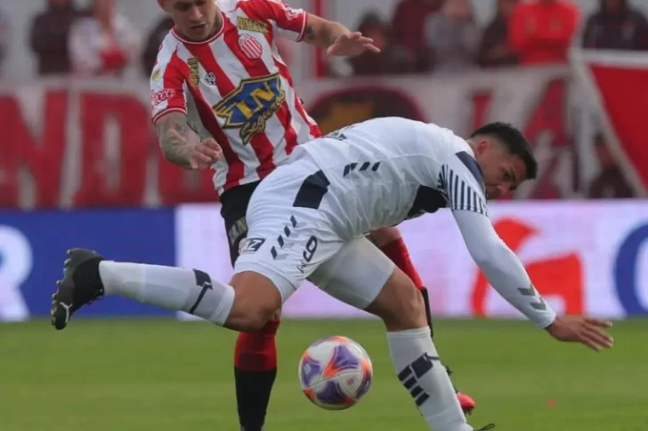 Luchado y con imprecisiones, Gimnasia y Colón empataron sin goles Luchado y con imprecisiones, Gimnasia y Colón empataron sin goles