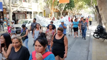 Beneficiarios de Potenciar Trabajo marcharon bajo la consigna de que se “criminaliza la lucha” Beneficiarios de Potenciar Trabajo marcharon bajo la consigna de que se “criminaliza la lucha”