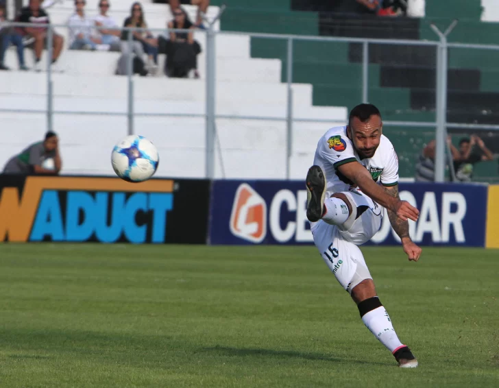 Por un viernes Santo Por un viernes Santo