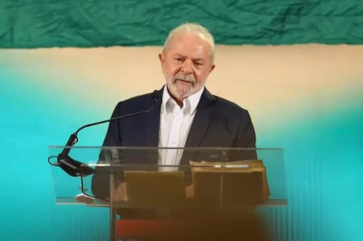 Lula tiene covid-19 y suspende todas las actividades de campaña