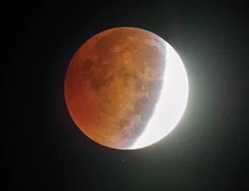 Se vienen un eclipse de Luna y dos lluvias de estrellas: cuándo y cómo verlos Se vienen un eclipse de Luna y dos lluvias de estrellas: cuándo y cómo verlos