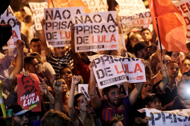 Lula se refugió en una sede sindical y es protegido por dirigentes del PT