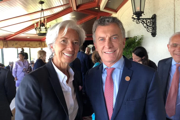 Macri se reunió con Lagarde, que ratificó el apoyo al nuevo programa económico