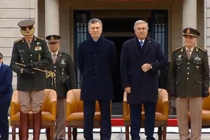 Macri evitó mencionar el paro nacional durante un acto del Ejército