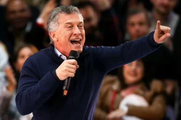 Macri: “La vicepresidenta es quien conduce el Gobierno”