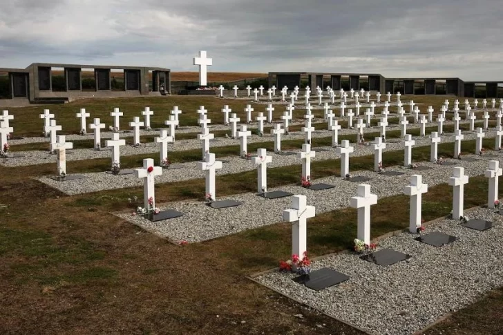 Buscan restos de soldados argentinos en Malvinas que no fueron encontrados