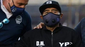 La enfermera que intentó reanimar a Maradona declaró que nunca pudo tomarle signos vitales La enfermera que intentó reanimar a Maradona declaró que nunca pudo tomarle signos vitales