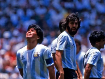 La camiseta que usó Maradona en la final de México ’86 vuelve a manos argentinas La camiseta que usó Maradona en la final de México ’86 vuelve a manos argentinas
