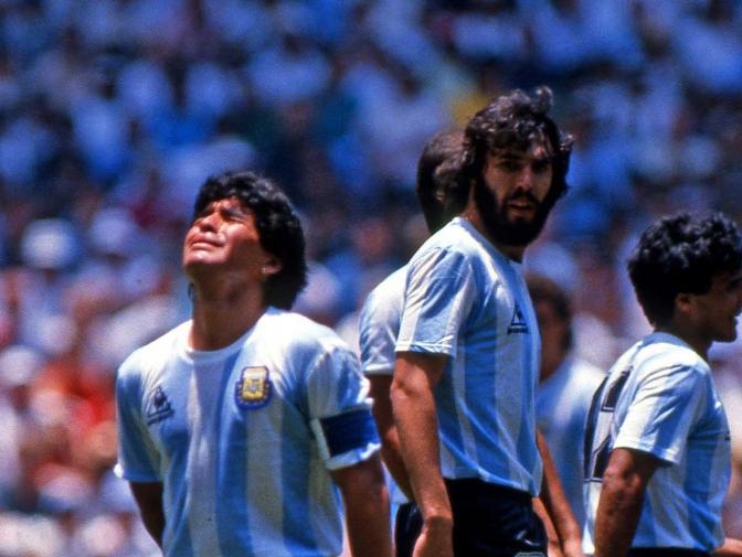 La camiseta que usó Maradona en la final de México ’86 vuelve a manos argentinas La camiseta que usó Maradona en la final de México ’86 vuelve a manos argentinas