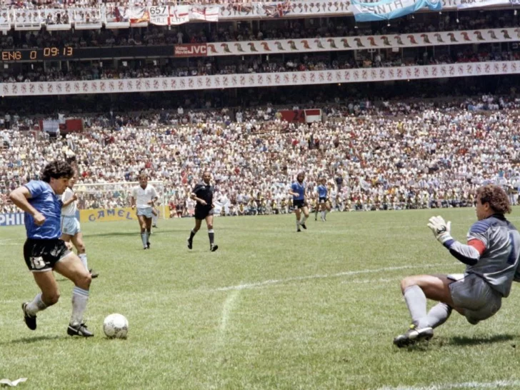 Pagan 2,29 millones de euros por la pelota del segundo gol de Maradona a los ingleses Pagan 2,29 millones de euros por la pelota del segundo gol de Maradona a los ingleses