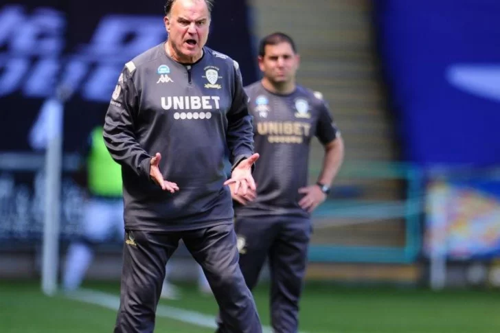 Bielsa llevó al Leeds a la Premier League después de 16 años