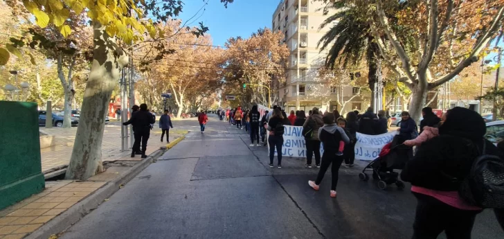Polémico audio de líder piquetero que amenaza con quitarle los planes a quienes no marchen