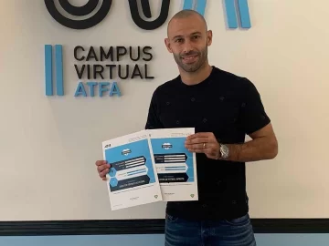 Mascherano se suma a la Selección a dos meses de su retiro Mascherano se suma a la Selección a dos meses de su retiro