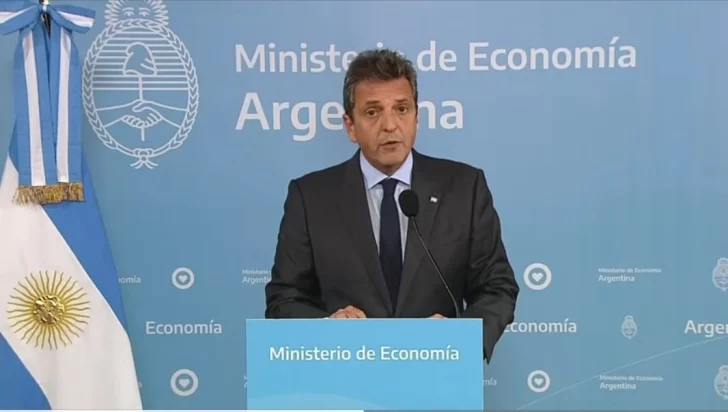 Massa anunció la devolución del IVA en alimentos: aplicación automática y con tarjeta de débito Massa anunció la devolución del IVA en alimentos: aplicación automática y con tarjeta de débito