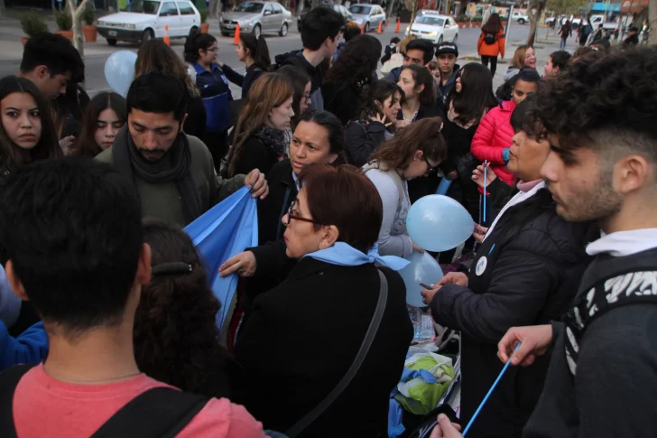 Un pedido directo de “salvar las dos vidas” a los senadores sanjuaninos y a los indecisos Un pedido directo de “salvar las dos vidas” a los senadores sanjuaninos y a los indecisos