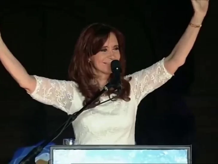 Cristina, sobre por qué no entregó el mando en 2015: “La ‘justicia’ me lo había prohibido” Cristina, sobre por qué no entregó el mando en 2015: “La ‘justicia’ me lo había prohibido”