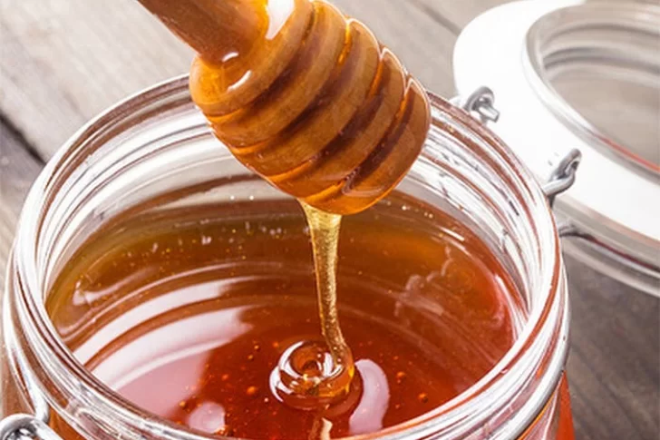 ANMAT prohibió el consumo y la venta de una miel y fideos